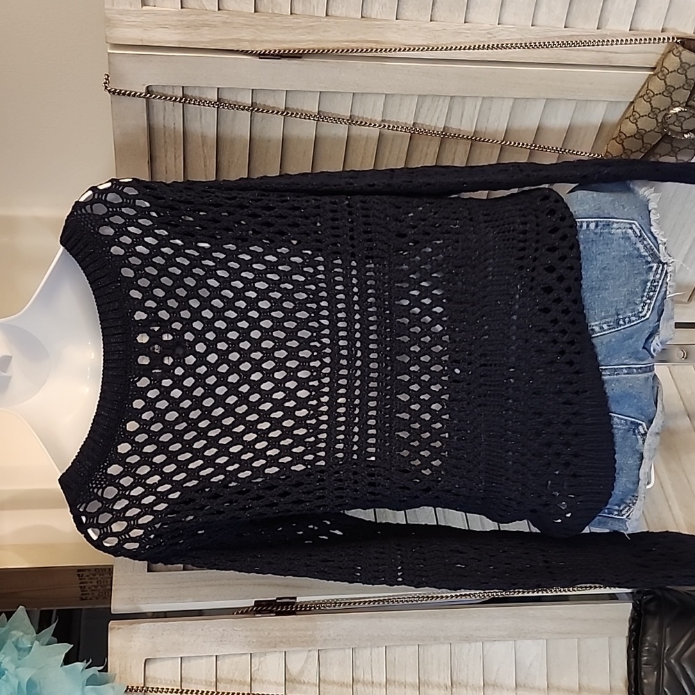 American Eagle brand sweater - Picture 4 of 9